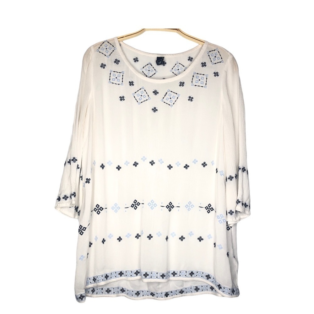GAP White with embroidered details Women's Blouse